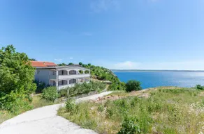 Ferienwohnungen Mira (57081-A4) - Starigrad Paklenica - Image 2