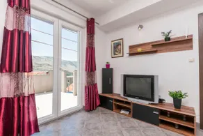 House Lisica - Image 4