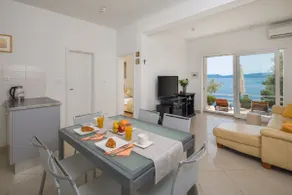 House Karlo - Image 5