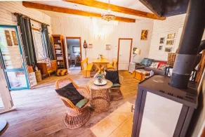 Forest chalet w/ fire pit & BBQ grill - Image 3