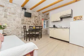 Apartment and Room Ivica - Image 4