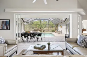 Tivoli Oasis - Boutique Luxury Pool / Spa House w Canal view in Central Naples - Image 4