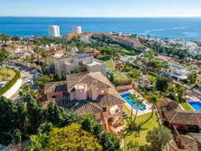 Bella villa vicino alla spiaggia con piscina riscaldata e vasca idromassaggio - Image 5