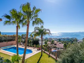 Bella villa vicino alla spiaggia con piscina riscaldata e vasca idromassaggio - Image 2