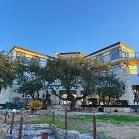 Waterfront Lake Travis Mansion - Image 3