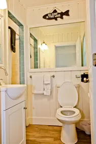 Unit #4, 1 Bedroom, Upper Court, Ludington Beach House - Image 3