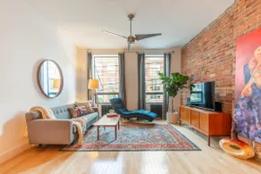 Gorgeous Park House w Parking on Queen West - Image 2