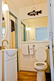 Unit #9, 1 Bedroom, Upper Court, Ludington Beach House - Image 3