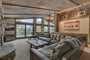 Au-dessus des pins - GORGEOUS Custom 3 BR avec bain à remous et Sunny Deck + HOA Gym - Image 4