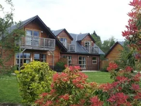 Drumlanrig Lodge with hot tub and views of Loch Lomond - Image 5