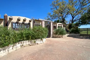Gorgeous Safari Style Bungalows med pool, Fire-pit og Hill Country Views! - Image 2