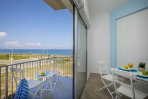 Azure Beachfront Suite - Image 4