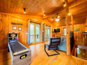 Une cabine vraiment unique et isolée dans les Smokies! - Image 2