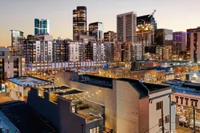 Large Loft w/ Rooftop Deck - Coors Field Adjacent - Image 4
