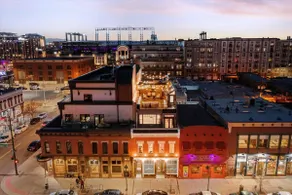 Large Loft w/ Rooftop Deck - Coors Field Adjacent - Image 5