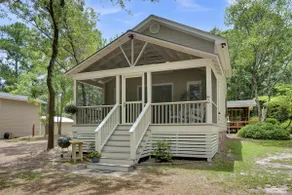 Pond View Loft Apt - Image 4