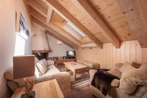 Chalet Aquila 8 Penthouse - Image 5