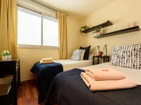 RamblasRentals Stylish Bright 3BR New Catalan Flat 10m Ramblas - Parking - Wifi - Image 3