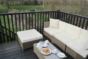 À partir de £ 42 pppn. Deux couchages dans le loft de luxe à aire ouverte avec de superbes vues sur la campagne - Image 5