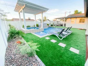 Scottsdale Farmhouse - Image 2