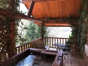 Country Garden Studio - Prescott Cabin Rentals - Image 1