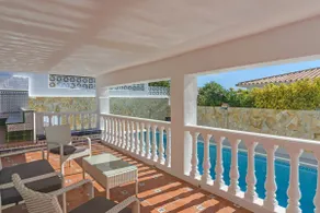 Cubo's Villa Marieli Chilches / piscina privada / vistas al mar / aire acondicionado / wifi gratis - Image 5