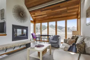 Ocean House - Oceanfront! - Image 3