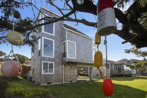 Ocean House - Oceanfront! - Image 2