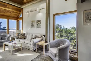 Ocean House - Oceanfront! - Image 5