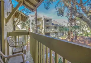 Coastal 2Bdrm Stay | Pool Access, Walk to Beach - Image 5