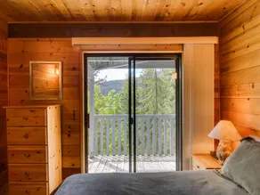 Crow’s Nest Treehouse | Near Leavenworth - Image 4