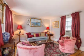 Særlige -See Gardens of Marblehead Bloom, 4 min gang til stranden, Privat Patio-Brackett Cottage - Image 2