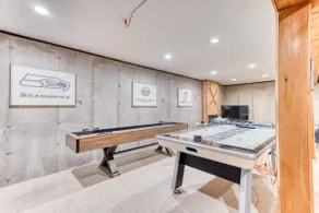 Arcade | Hot Tub | Summer Pool | Gym | Sleeps 10 - Image 5