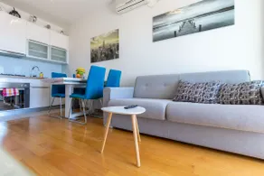 Jadran apartment with balcony and parking garage - Image 3