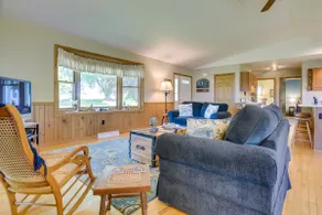 2 Mi to Wineries: Calm Cottage on 90 Acres w/ Barn - Image 4