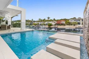 Key Court 17 - waterfront - Image 3