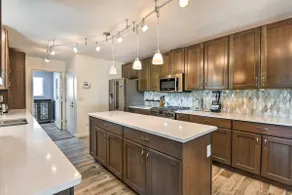 Golfers' Paradise! Upscale Home in Sun City - Image 5
