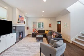 Hillside Haven - Close to Downtown! Light & Bright - Image 3