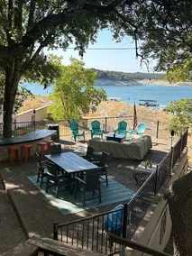 The Lake Shack on Lake Travis - Image 2