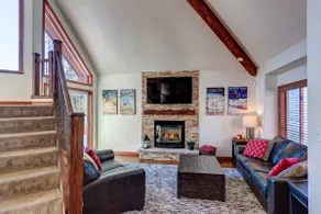 Ski Pole Lodge - Log home that Sleeps 14! - Image 3