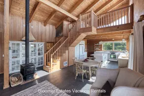 Wood Stove, HOT TUB, Peaceful, Near town NO PETS ALLOWED (Seahaven) - Image 2