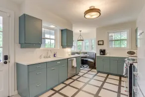 Fayetteville Home ~ 2 Blocks to Dickson Street! - Image 2