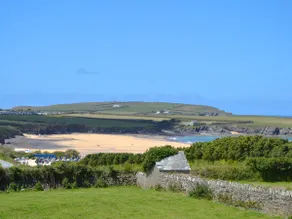 St Cadoc Cottage - Image 2