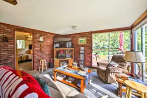 Cozy Waterfront Cottage w/ Deck on White River! - Image 4