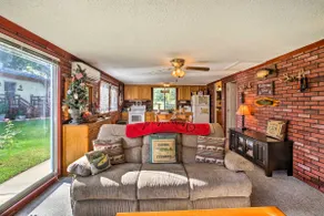 Cozy Waterfront Cottage w/ Deck on White River! - Image 5