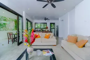 Large 1BR Mountainview 1st-Floor | Balcony - Image 3