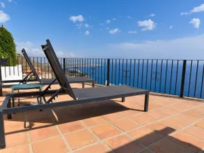 Magnificent 4 bedroom villa with stunning views - Image 5