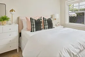 Heart of Delray~ Luxury Throughout ~ Custom Spa - Image 3