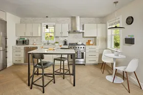 Heart of Delray~ Luxury Throughout ~ Custom Spa - Image 4