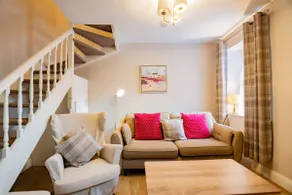 Charming City Townhouse - Image 3